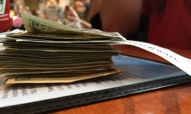 $1,601 surprise tip at Glory Days Grill